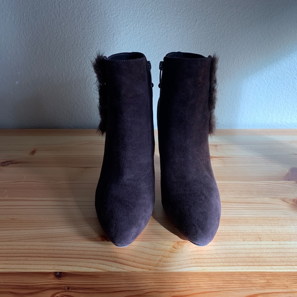 Via Spiga Suede Pointed Toe Mink Pompoms Ankle Boots US 6 - Picture 3 of 11